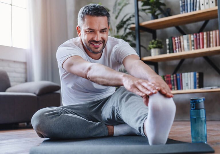 Daily Stretching: Benefits and How to Incorporate It Into Your Routine